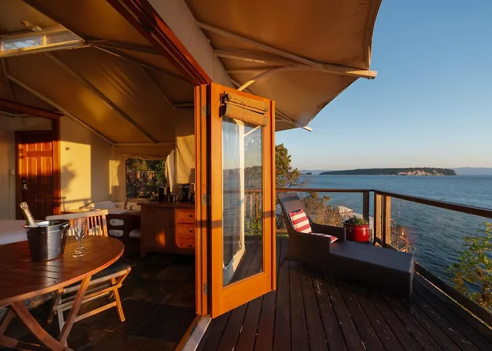 Rockwater Secret Cove Resort