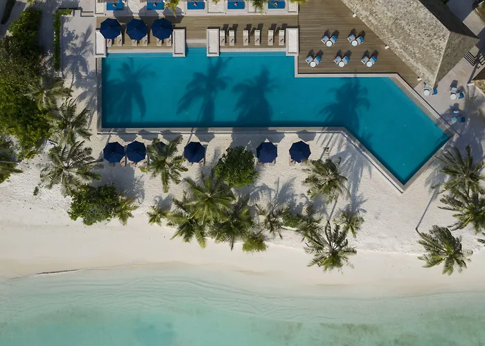 Emerald Faarufushi Resort & Spa Ugoofaaru