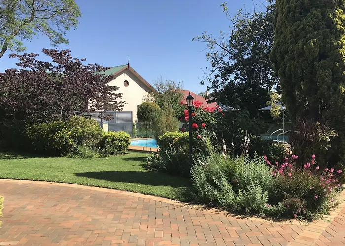 Country Apartments