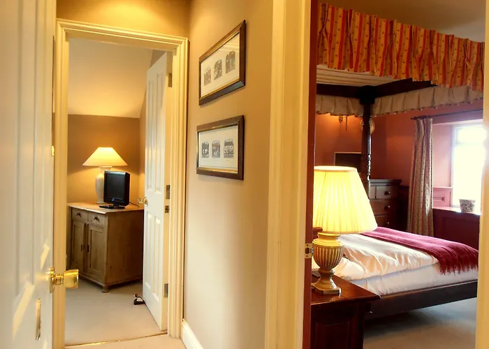 The Hunters Rest Inn Clutton