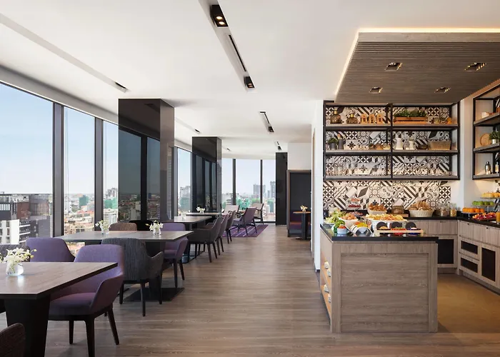 Courtyard By Marriott Phnom Penh Hotel