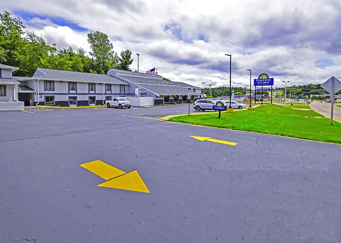 Days Inn & Suites By Wyndham Wisconsin Dells