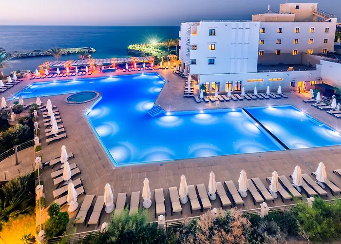 Vuni Palace Hotel & Casino & Spa