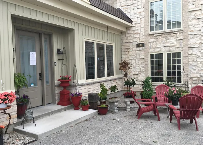 Grey Rose Suites