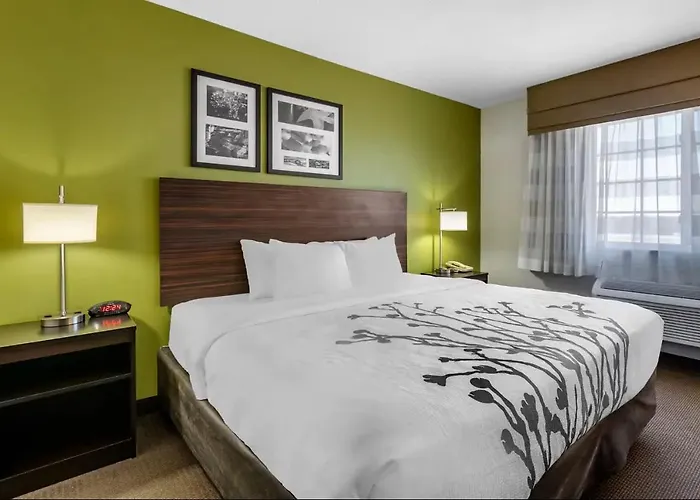 Sleep Inn & Suites Pleasant Hill - Des Moines