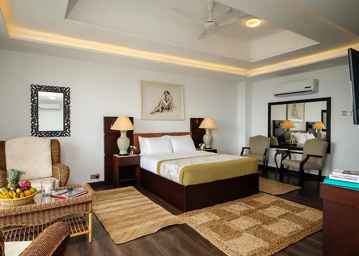 Fox Kandy By Fox Resorts - Luxury In The Mist