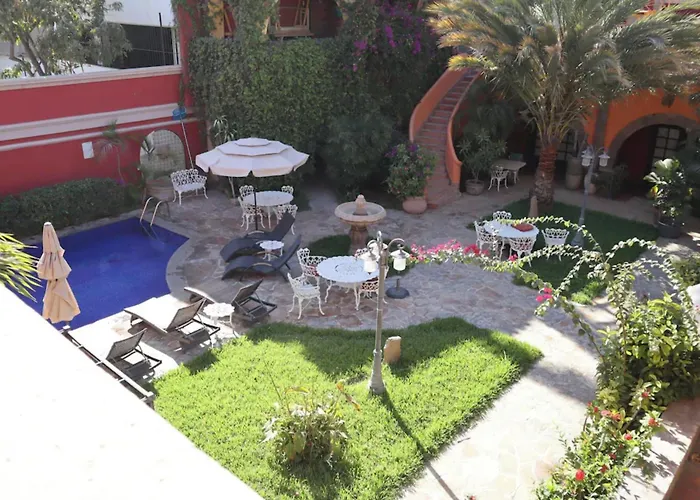 Collection O Casa Bella Hotel Boutique, Cabo San Lucas