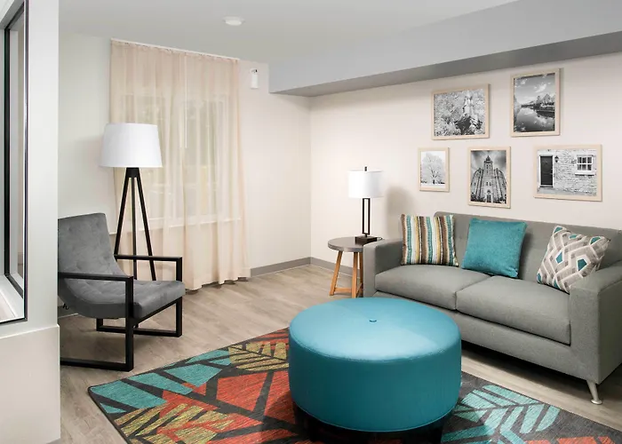 Woodspring Suites Merrillville