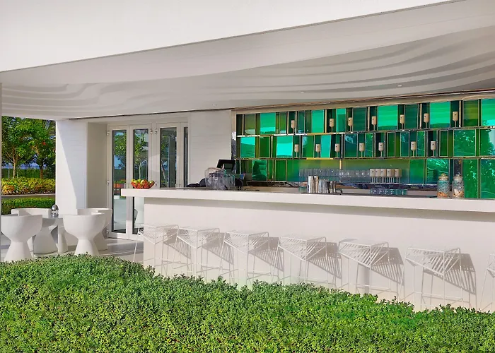W Muscat Hotel