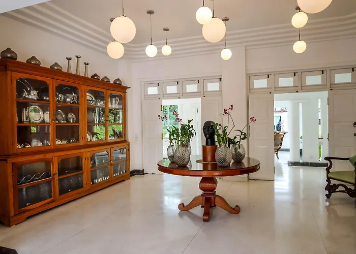 Flame Tree Estate &