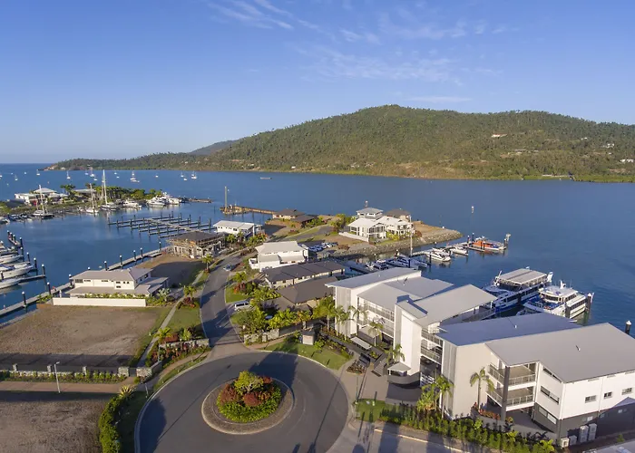 Harbour Cove Hotel Airlie Beach