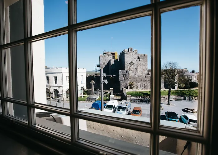 The George - Castletown Isle Of Man Hotel