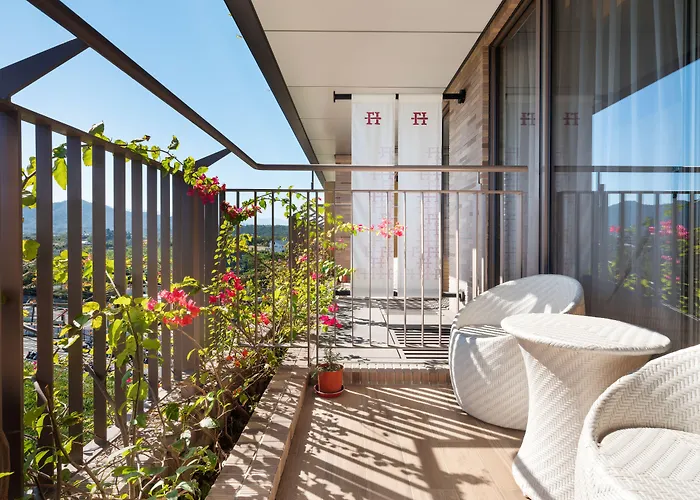 Fame Hall Garden Hotel Longtan