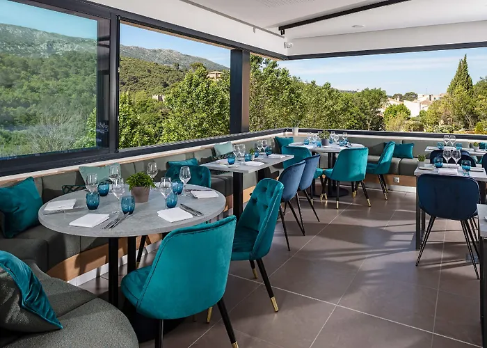 Hôtel Sainte Victoire Vauvenargues