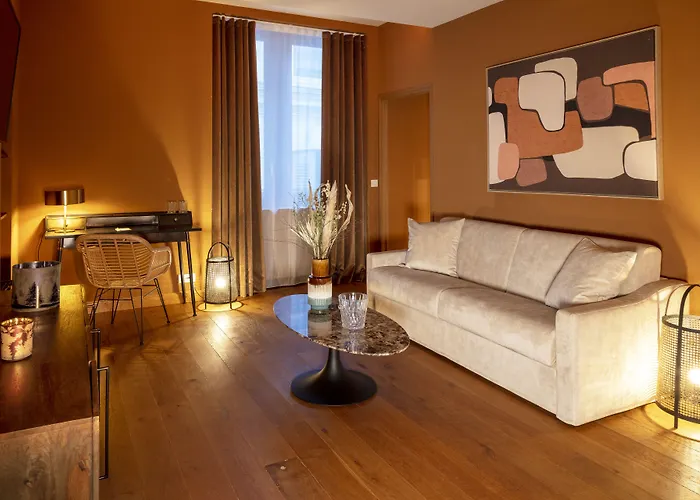 Margaret - Hôtel Chouleur Nîmes