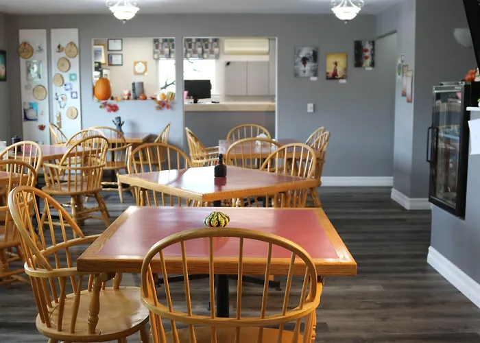 Coastal Inn - Kingfisher