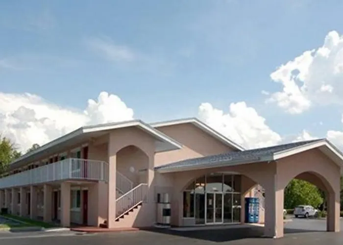 Rodeway Inn Gainesville - University Area
