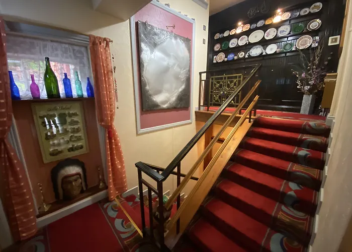 Kylemore Pass Hotel