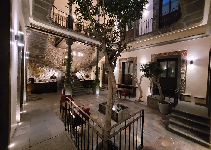 Milo Collection Hotel