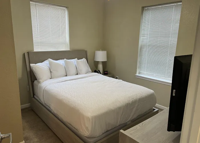 Washburn Hotel Suites Topeka