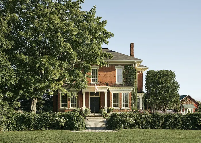 The Eddie Hotel And Farm