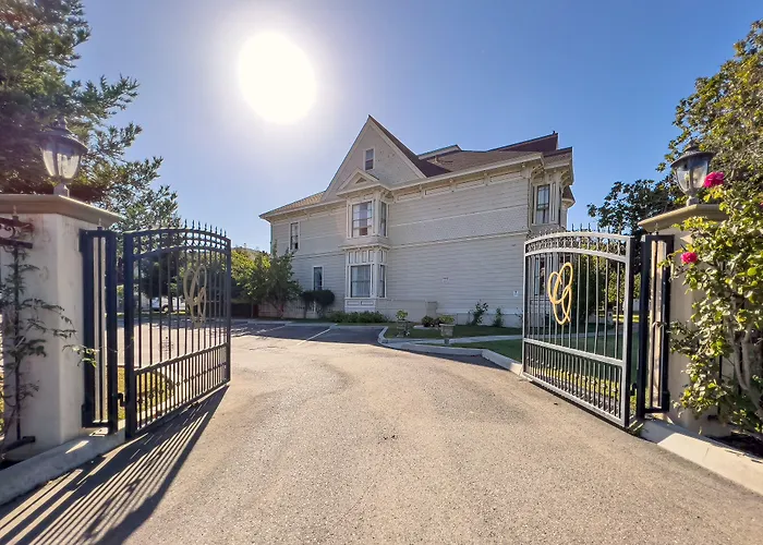 Chateau Coralini Salinas