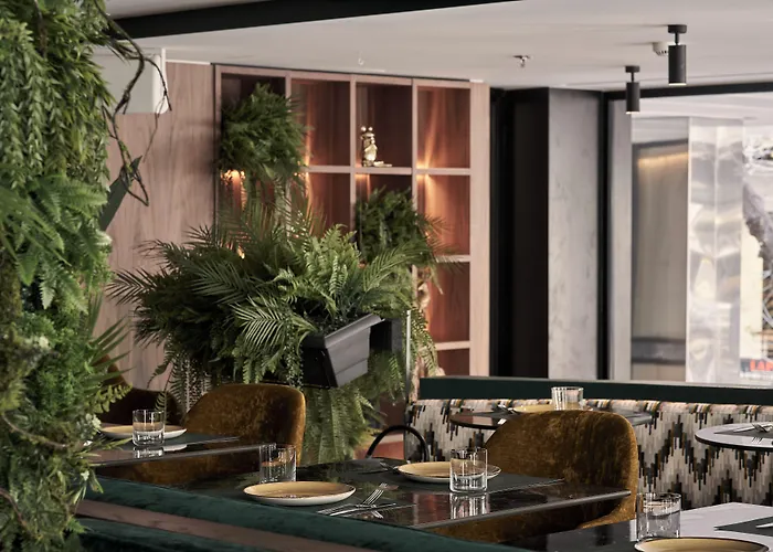 Social , A Member Of Radisson Individuals