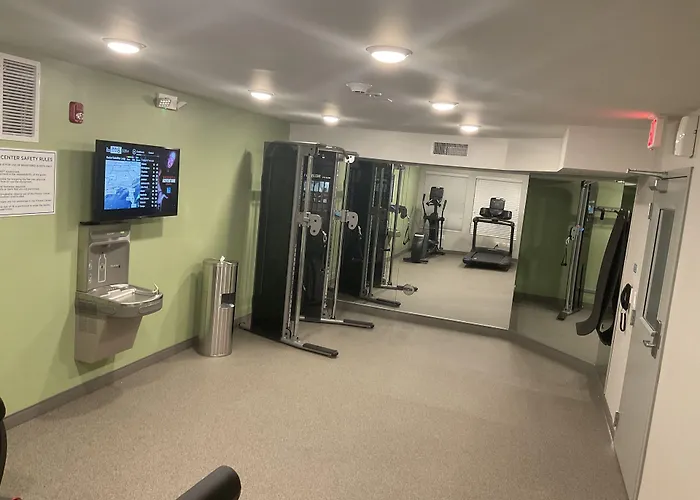 Woodspring Suites Detroit Madison Heights