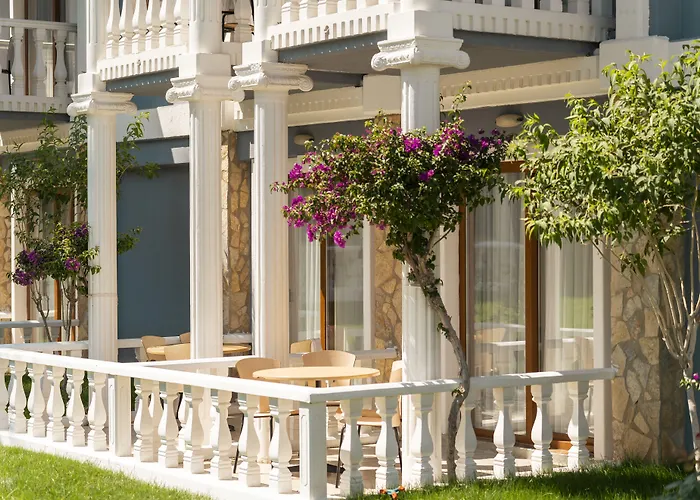 Lucas Didim Resort Yenihisar