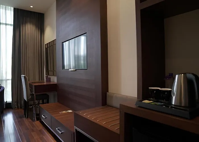 Indigo Heights Hotel & Suites