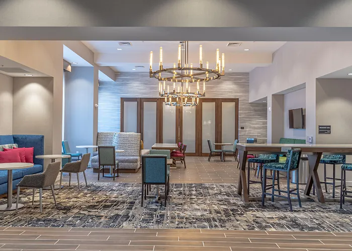 Hampton Inn & Suites Raleigh Midtown, Nc