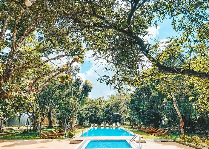 Nivadoo Resort