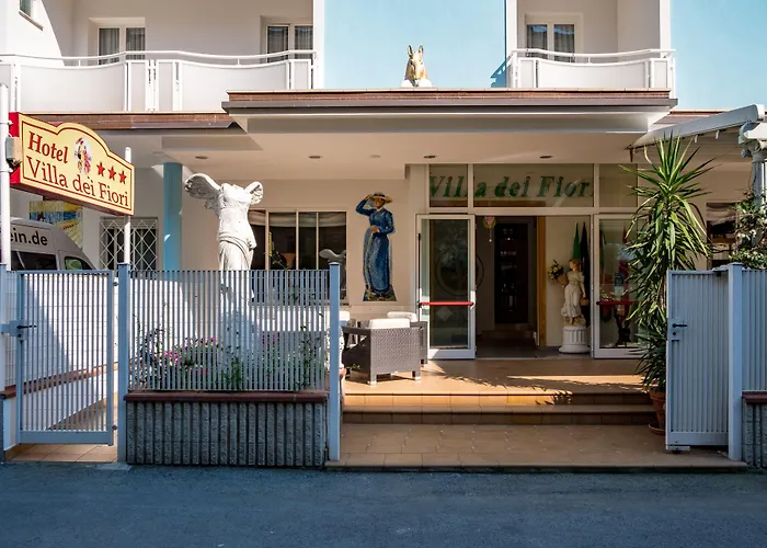 Hotel Villa dei Fiori - sul mare con piscina