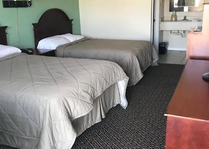 Lakeside Inn