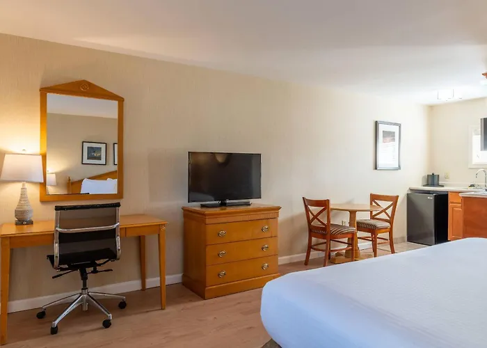 Port Inn And Suites Portsmouth, An Ascend Collection Hotel