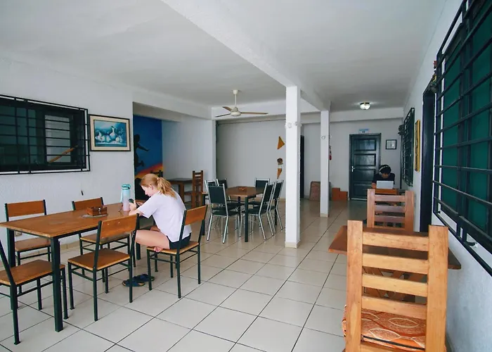 Travelero Hostel & Tours