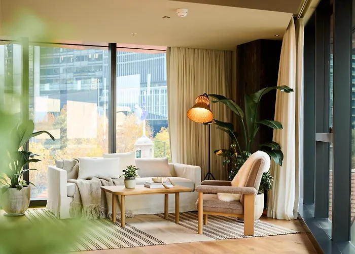 1 Melbourne
