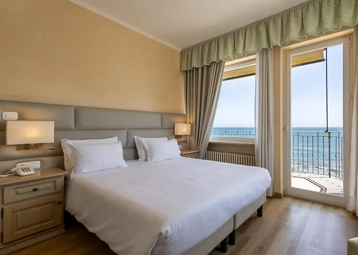 B&B Hotel Diano Marina Palace