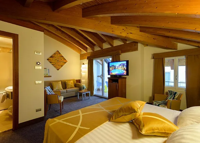 Color Hotel Style, Design & Gourmet Bardolino