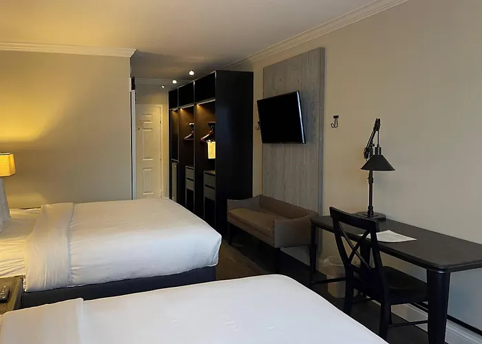 The Century House Latham - North Albany, An Ascend Collection Hotel