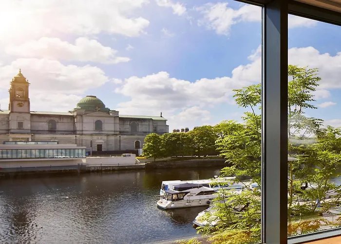 Radisson Blu , Athlone