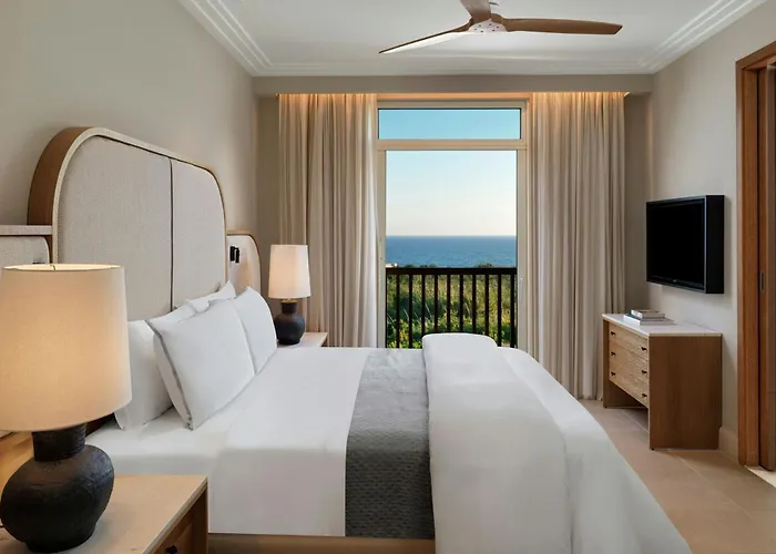 The Westin Resort, Costa Navarino Romanu