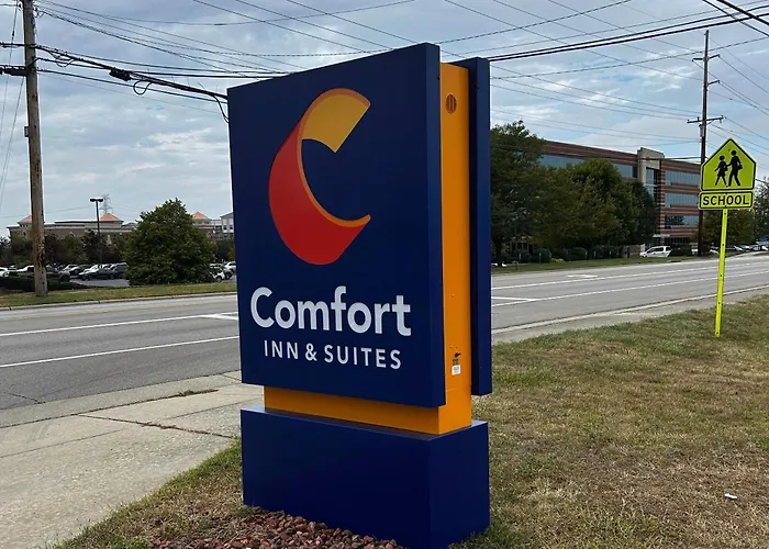 Comfort Inn & Suites West Chester - North Cincinnati