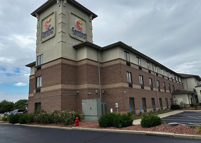 Comfort Inn & Suites West Chester - North Cincinnati