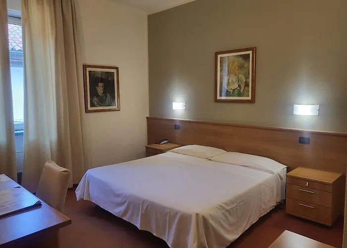 Hotel Lux Alessandria