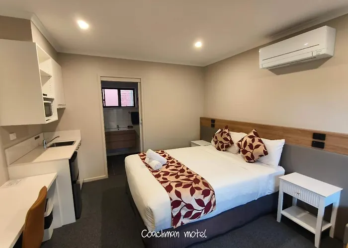 Coachman Motel And Holiday Units