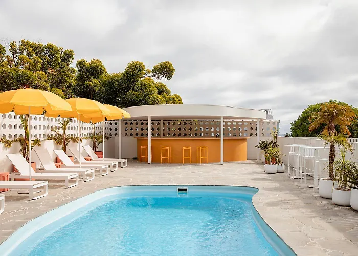 Sunnymead Hotel