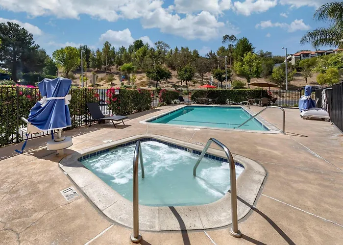 Comfort Suites Near Six Flags Magic Mountain Stevenson Ranch
