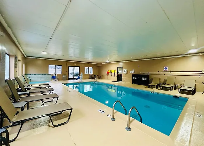 Comfort Suites