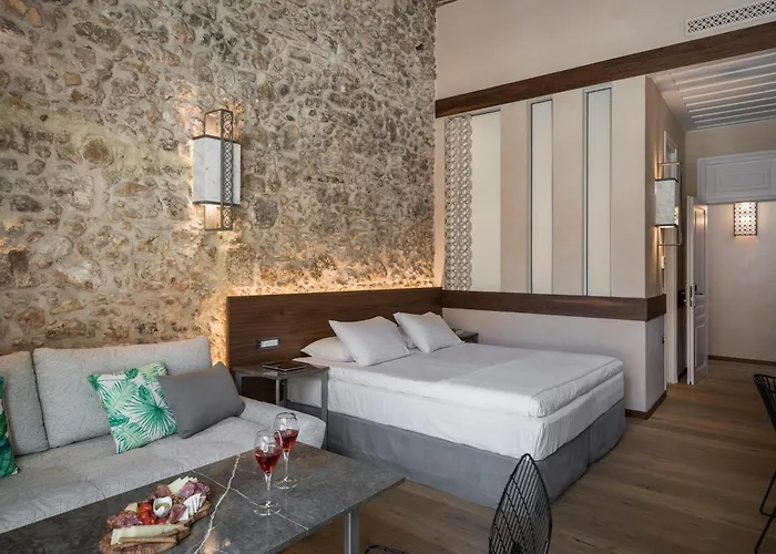 Ambassadors Residence Boutique Hotel